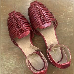 Seychelles red leather fisherman sandals with ankle strap. Never worn, size 8